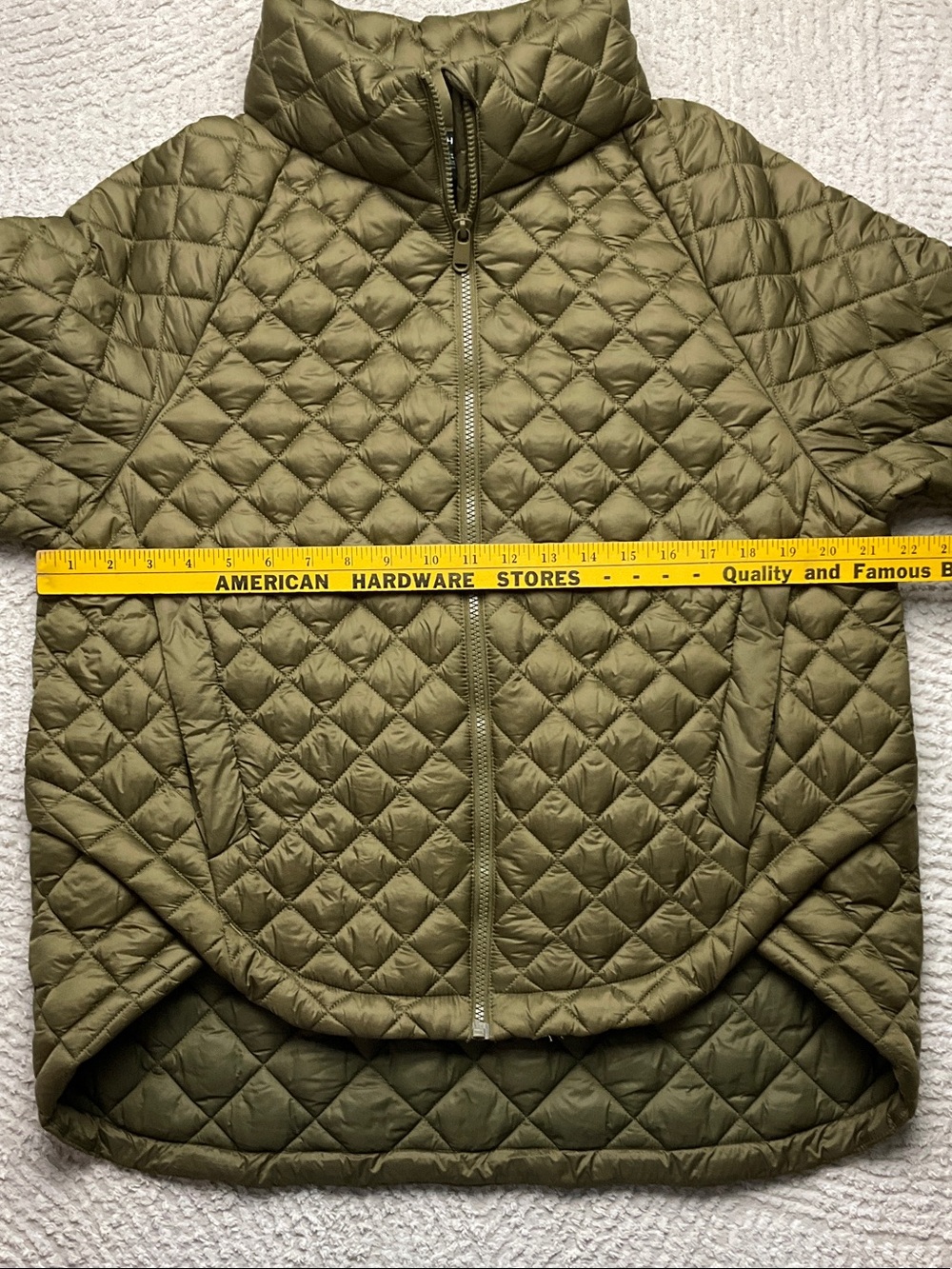 Athleta Olive Whisper Featherless Puffer Jacket Women’s Size Large - Picture 7 of 16